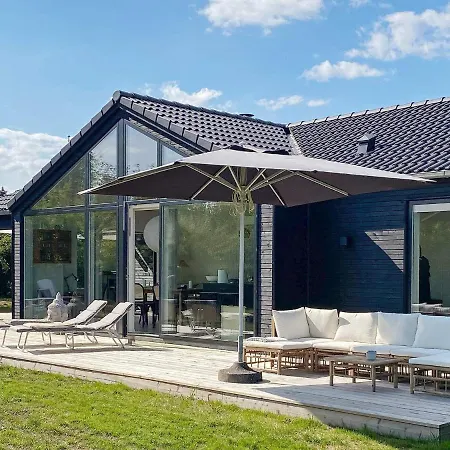 Family In Holiday home Juelsminde (Hedensted)