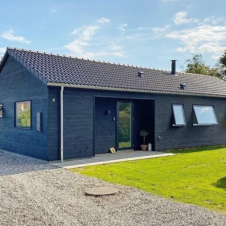 Family In Holiday home *